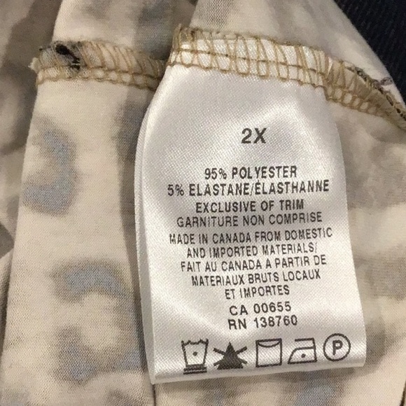 LOVE & Legend Leopard Print Top with Twisted Front 2X - Picture 6 of 7